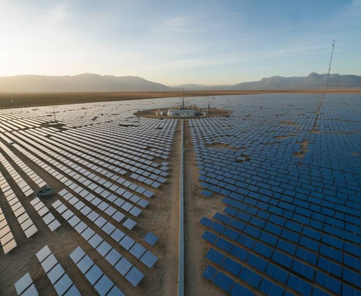 Les jumeaux numériques appliqués aux centrales solaires hybrides : conception, surveillance et optimisation en temps réel